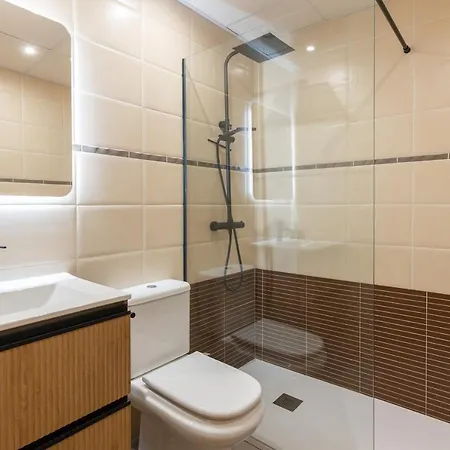 Puerta De Cordoba- Exterior Con Balcones